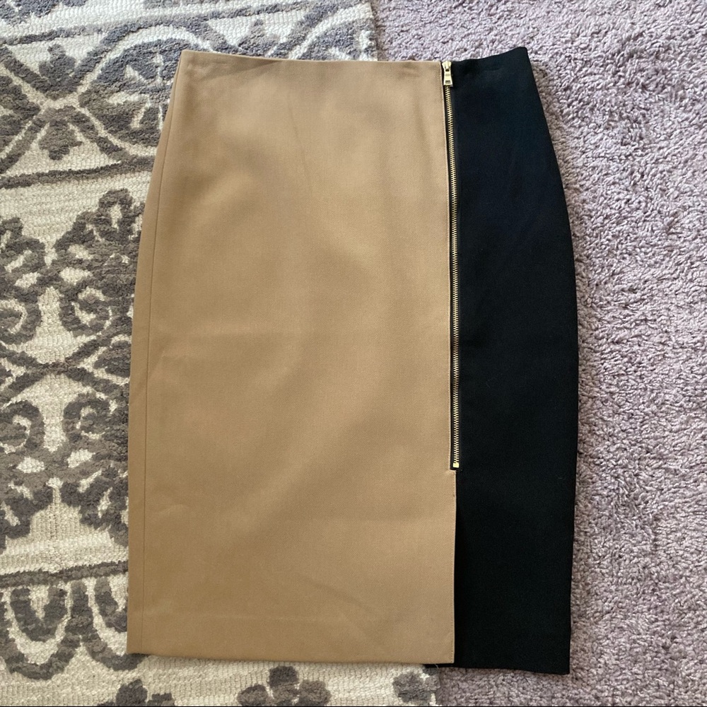 Ann Taylor TanBlack Gold Zip Pencil Skirt